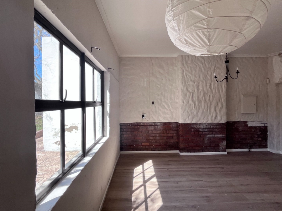 To Let 1 Bedroom Property for Rent in Table View Western Cape